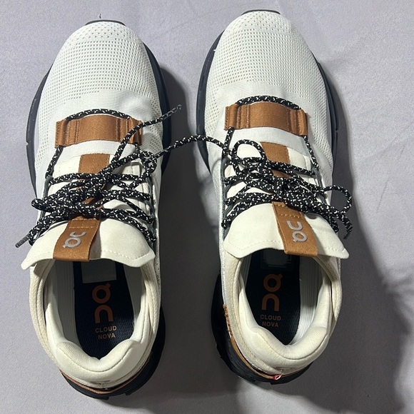 On running cloudnova white pecan M8 - Picture 4 of 12